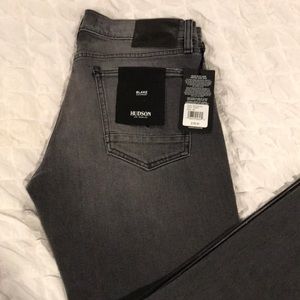 Hudson Blake slim straight jeans 32 x 34 NWT